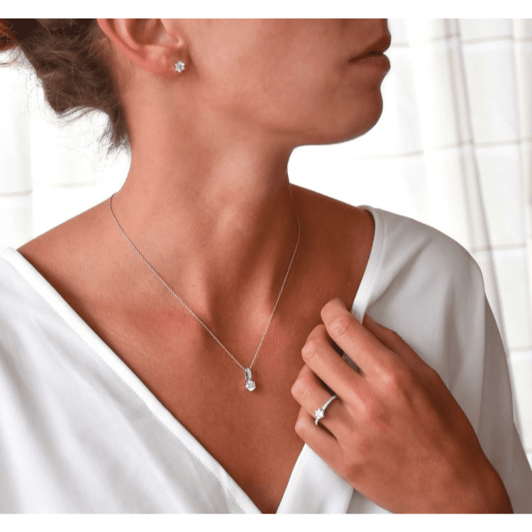 Ohrstecker mit 2 Zirkonia – Bild 3