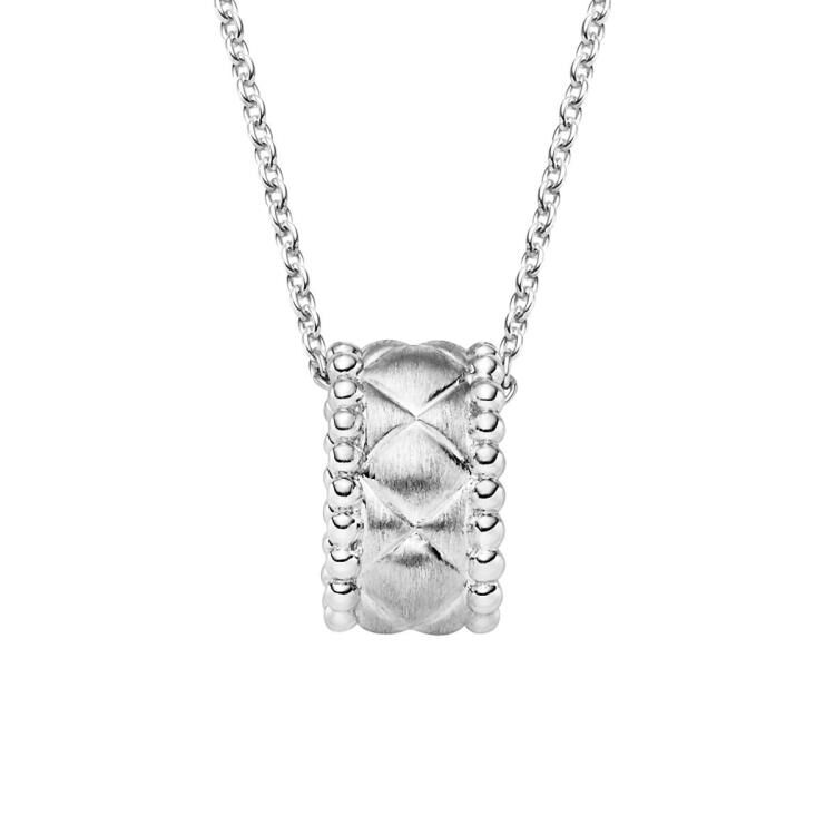 Anhänger mit Kette